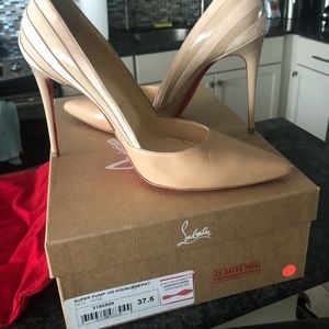 Christian Louboutin Super Pump 100